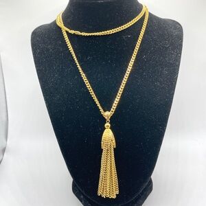 Monet Signed Vintage Gold Tone Tassel Chain Necklace